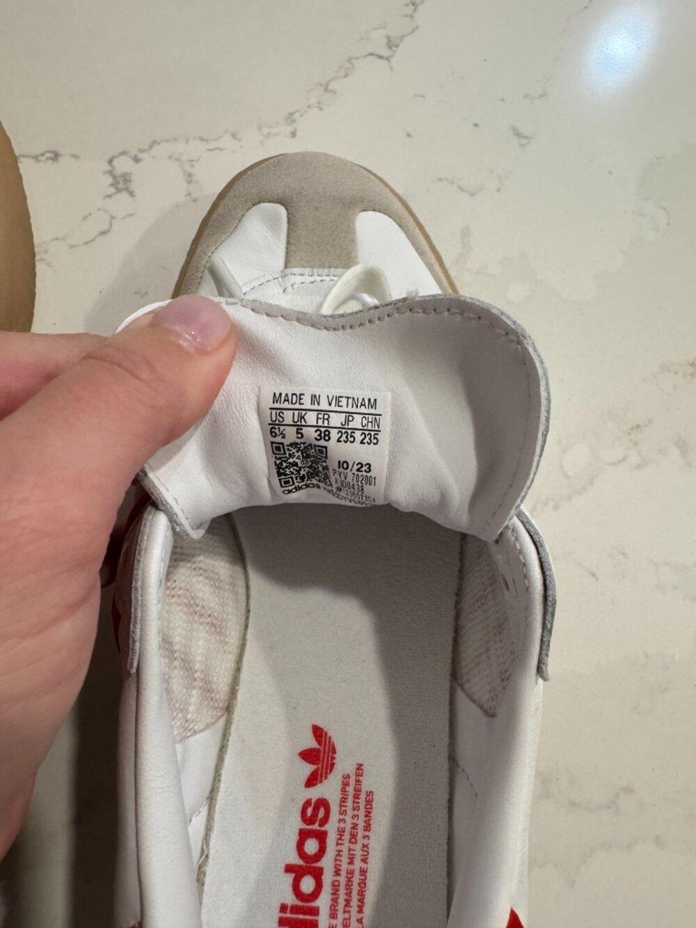 Adidas Sambae | Cloud White / Red | Size 6.5 - Picture 6 of 6